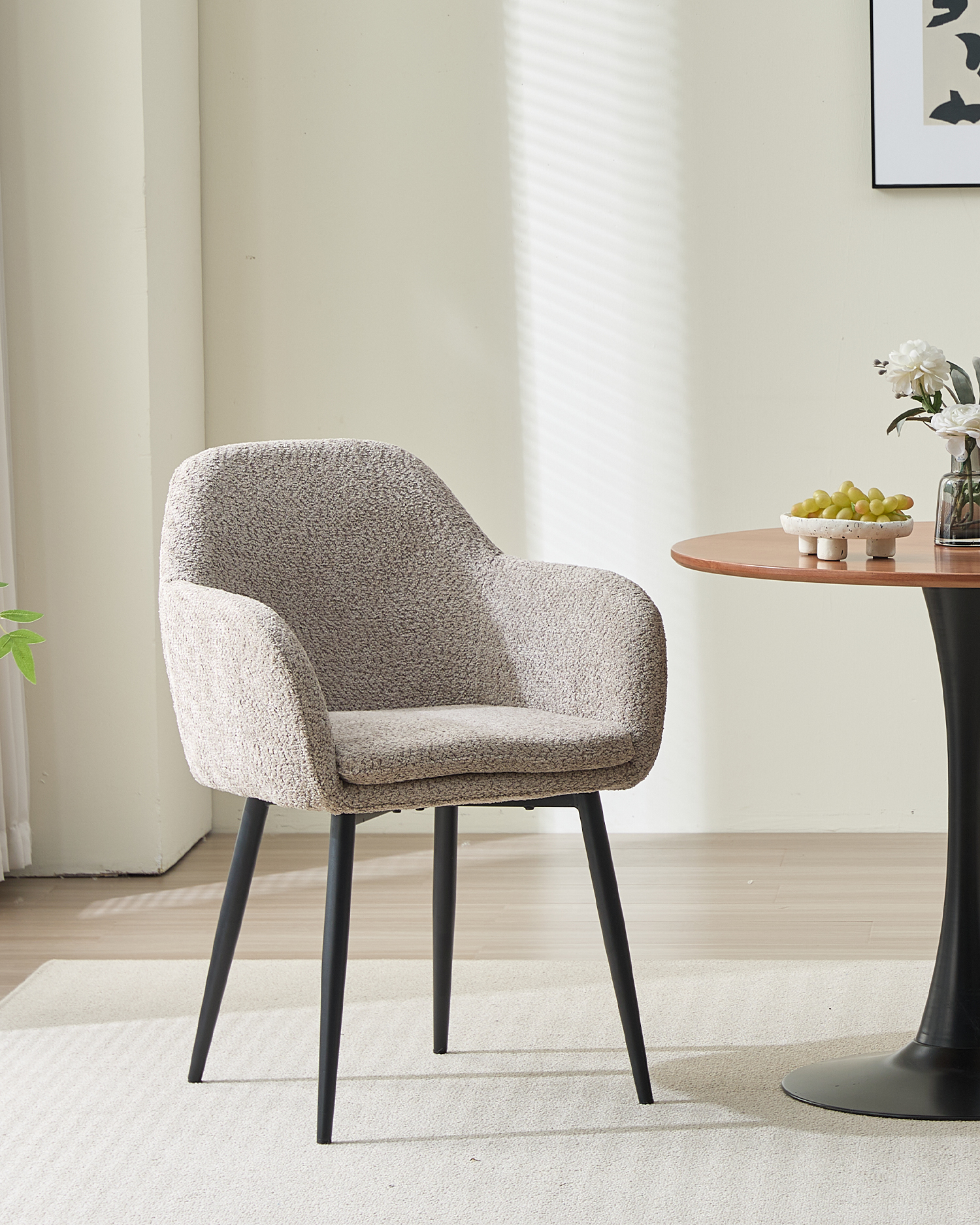 كرسي الطعام الناعم المنجد كرسي الطعام الناعم المنجد