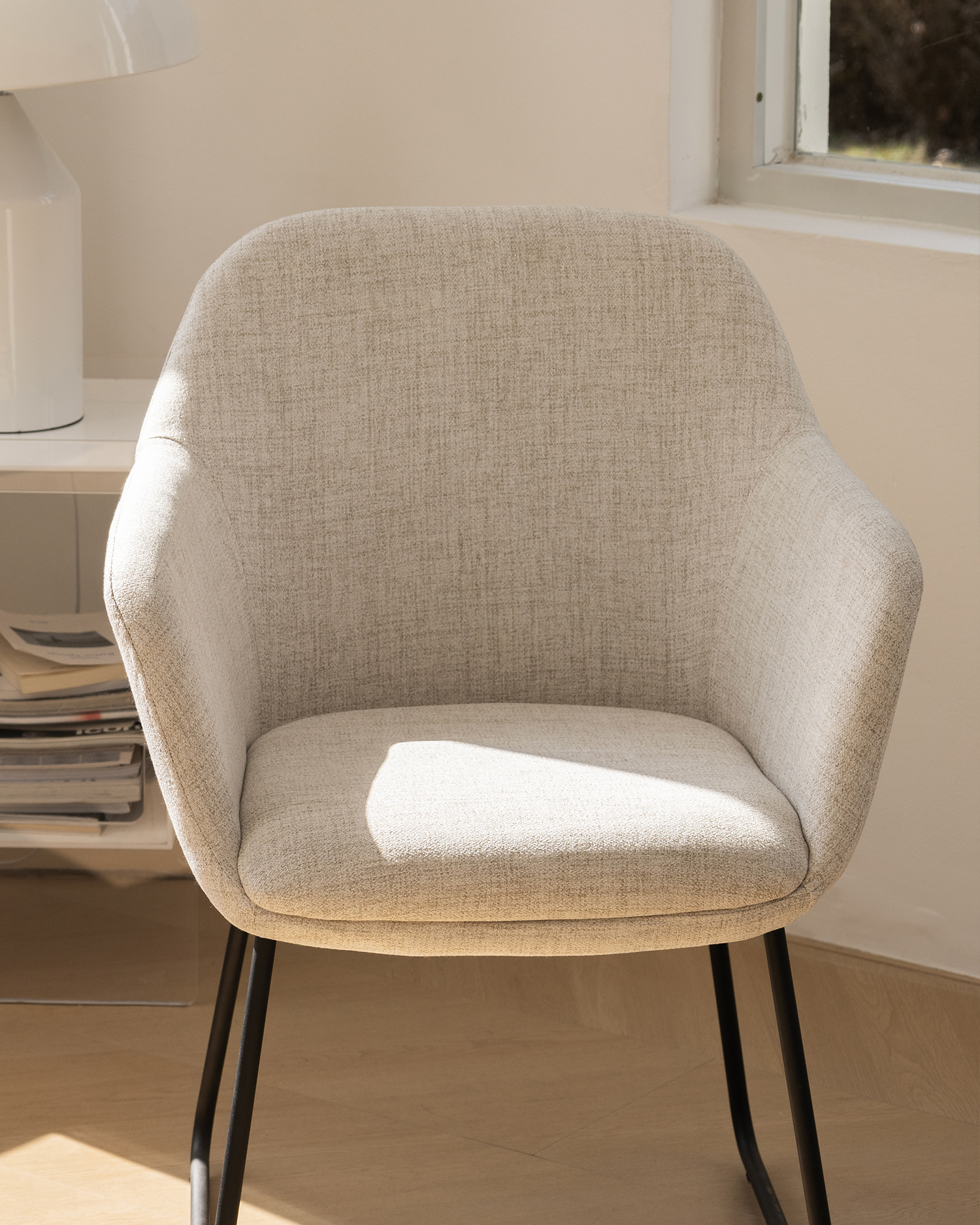 كراسي غرفة الطعام الأنيقة كراسي غرفة الطعام الأنيقة