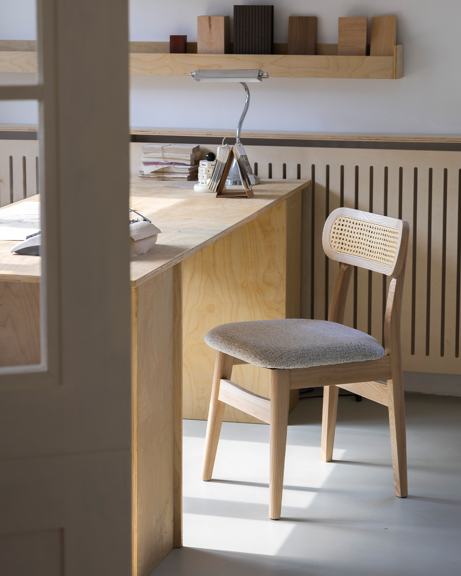 كراسي خشبية راتان كراسي خشبية راتان